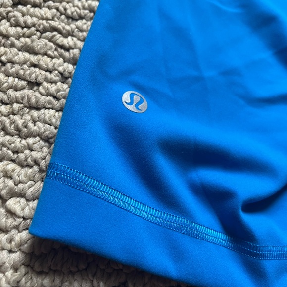 lululemon wunder train shorts poolside blue size 8 - Picture 3 of 4